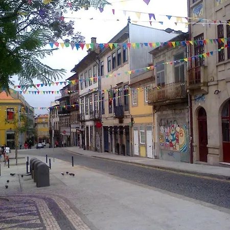 בית נופש House Cedofeita *